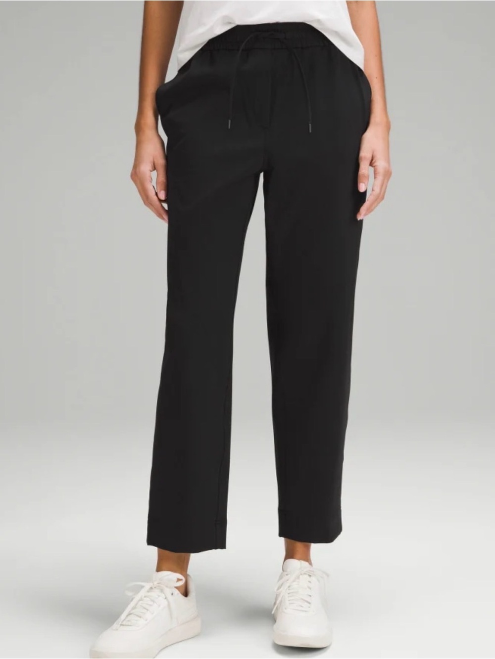Lululemon tapered-leg mid rise 7/8 pant